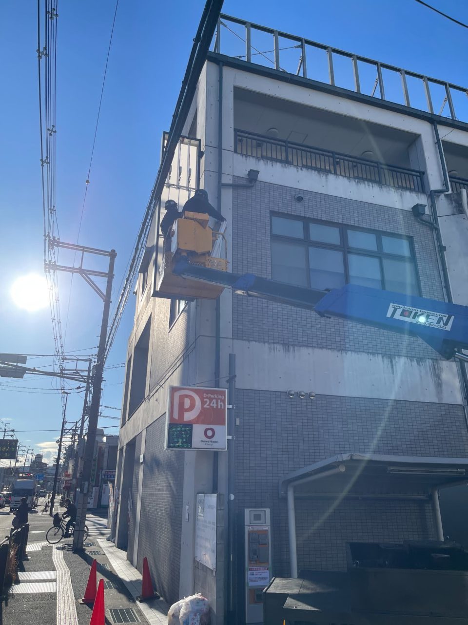 大阪府八尾市　ダンススタジオ　袖看板シート貼