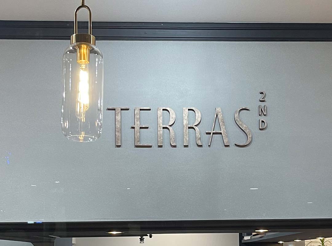 兵庫県尼崎市のパン屋のカルプ文字看板