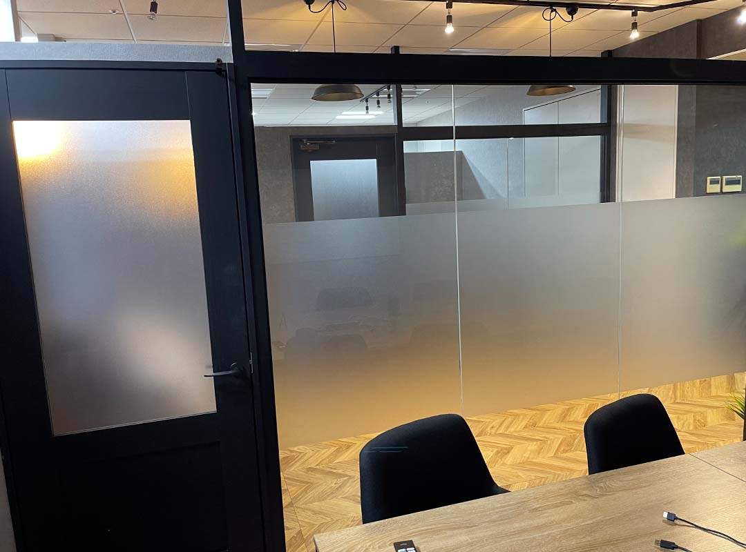 オフィスのシート貼り